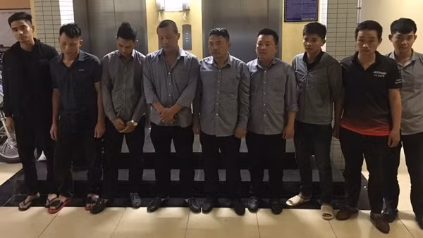Bắt Phó giám đốc công ty mua bán nợ cùng đồng bọn cưỡng đoạt tài sản