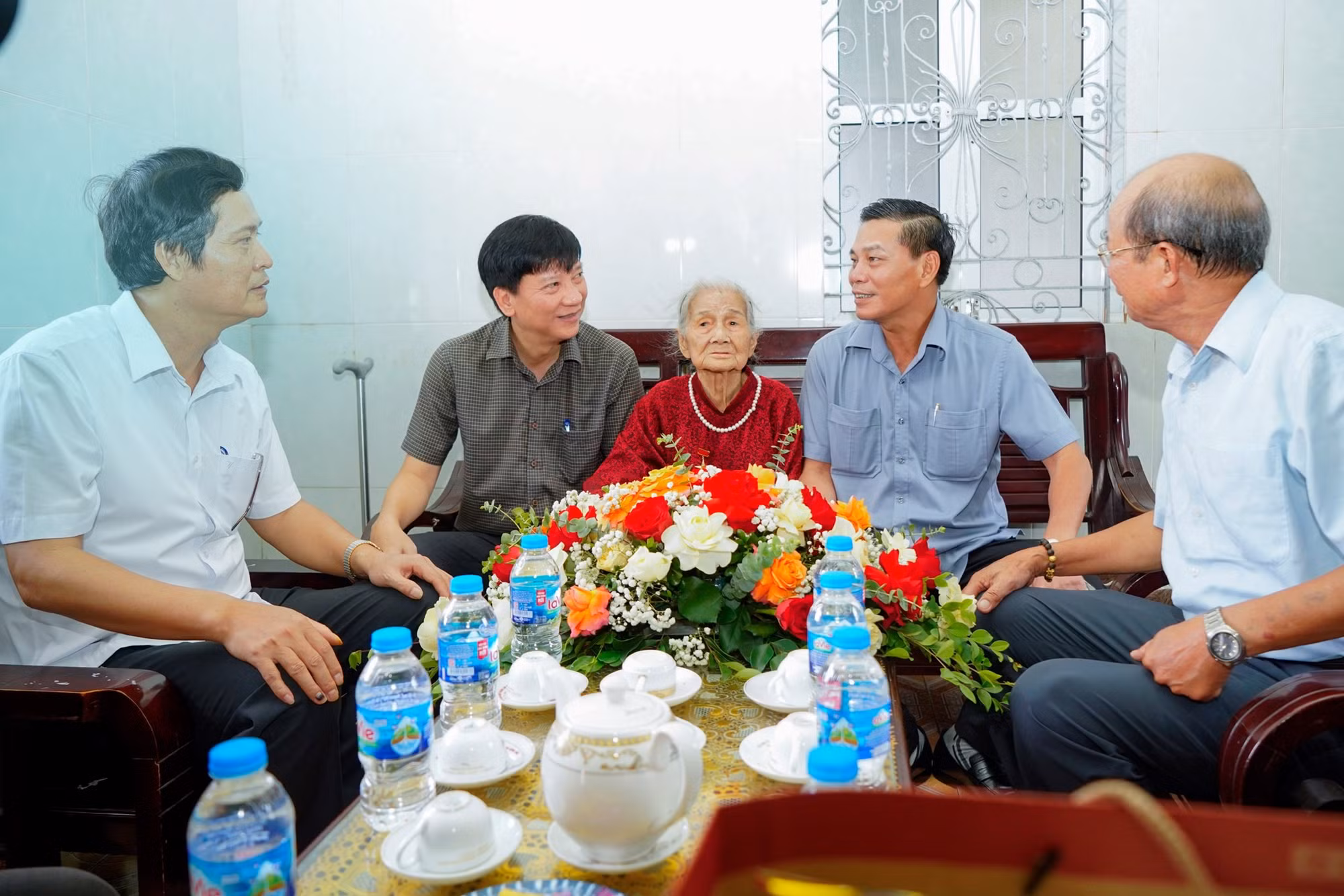 Hải Phòng dành gần 250 tỷ đồng tặng quà người có công dịp kỷ niệm 77 năm Ngày Thương binh, liệt sỹ -0
