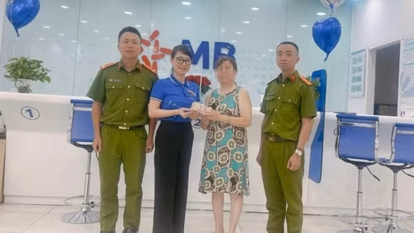 Nhân viên Ngân hàng MB kịp thời ngăn chặn vụ lừa đảo chuyển tiền