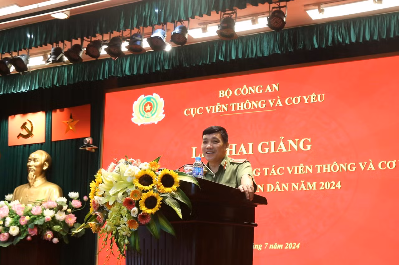 Bồi dưỡng nghiệp vụ cho đội ngũ cán bộ chi huy lực lượng viễn thông và cơ yếu CAND trong toàn quốc -0