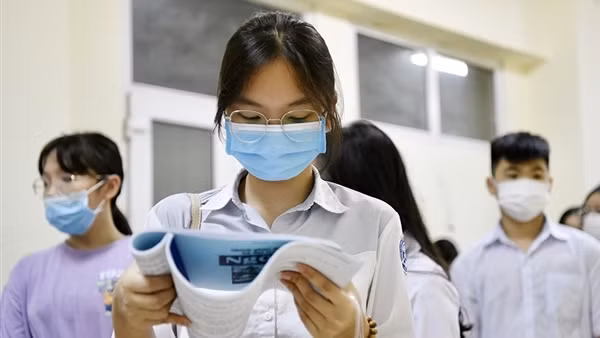 Đề thi tốt nghiệp môn Văn từ 2025: Có tránh được “học tủ” văn mẫu?