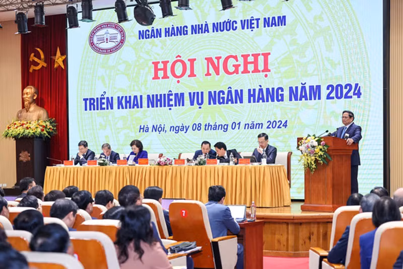 Thủ tướng: Không để bị động, bất ngờ về chính sách tiền tệ, không để người dân, doanh nghiệp thiếu vốn -0
