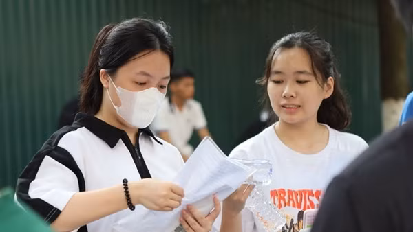 Nên tiếp tục cho thử nghiệm đề minh họa thi tốt nghiệp THPT