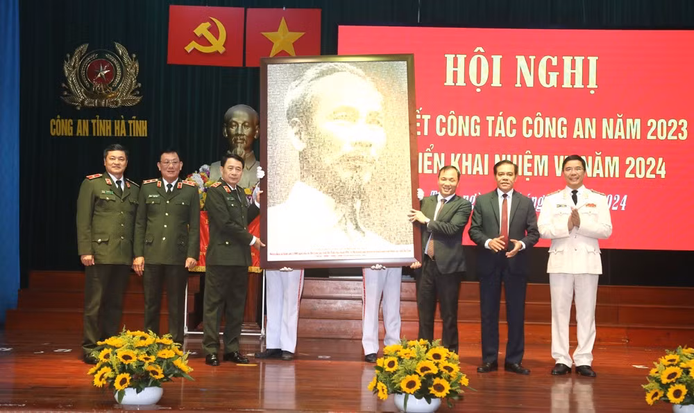 Công an Hà Tĩnh hoàn thành xuất sắc nhiệm vụ bảo đảm ANTT trên địa bàn -0