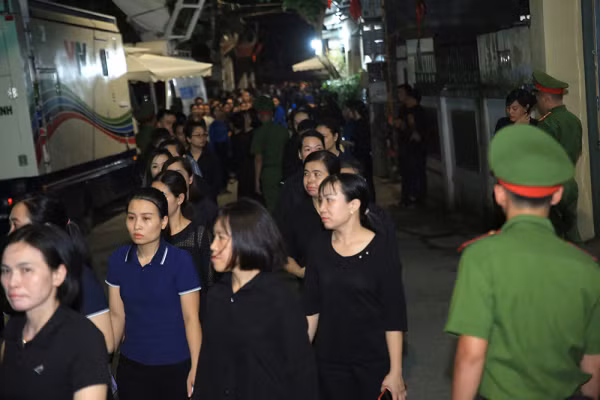 Dòng người yên lặng, thành kính vào viếng Tổng Bí thư Nguyễn Phú Trọng -0