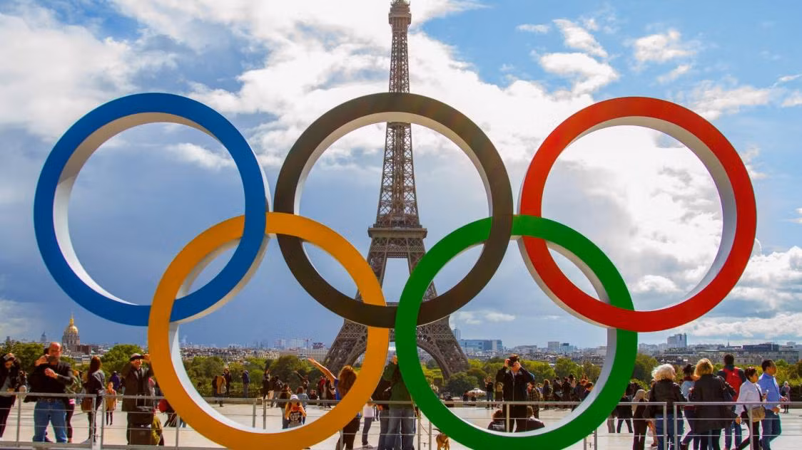 Paris trước giờ khai hội -0