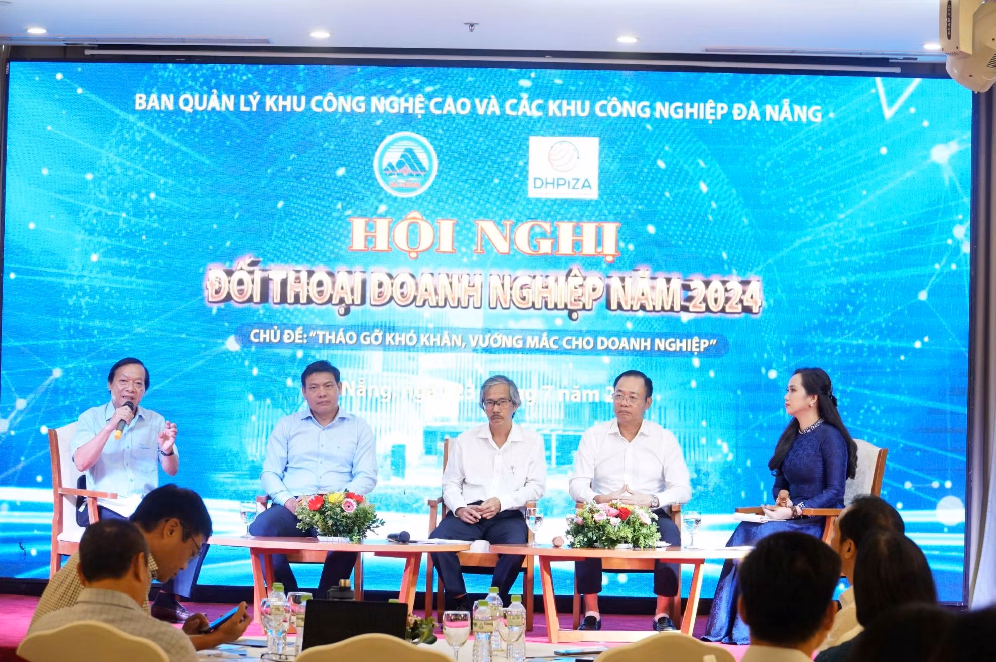 Đà Nẵng tìm cách gỡ vướng khó khăn cho doanh nghiệp -0
