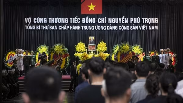 Hơn 3.000 đoàn quốc tế viếng Tổng Bí thư Nguyễn Phú Trọng tại 94 cơ quan đại diện Việt Nam