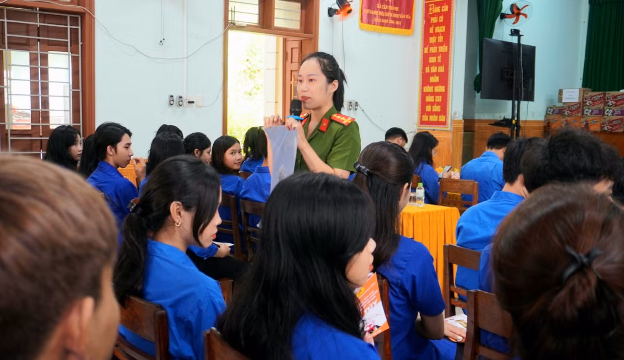 Văn phòng Bộ Công an tổ chức hoạt động về nguồn tại Quảng Trị -0