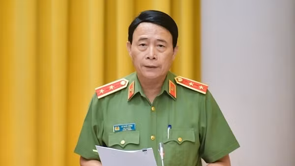 Thứ trưởng Lê Quốc Hùng trả lời về trừ điểm giấy phép lái xe