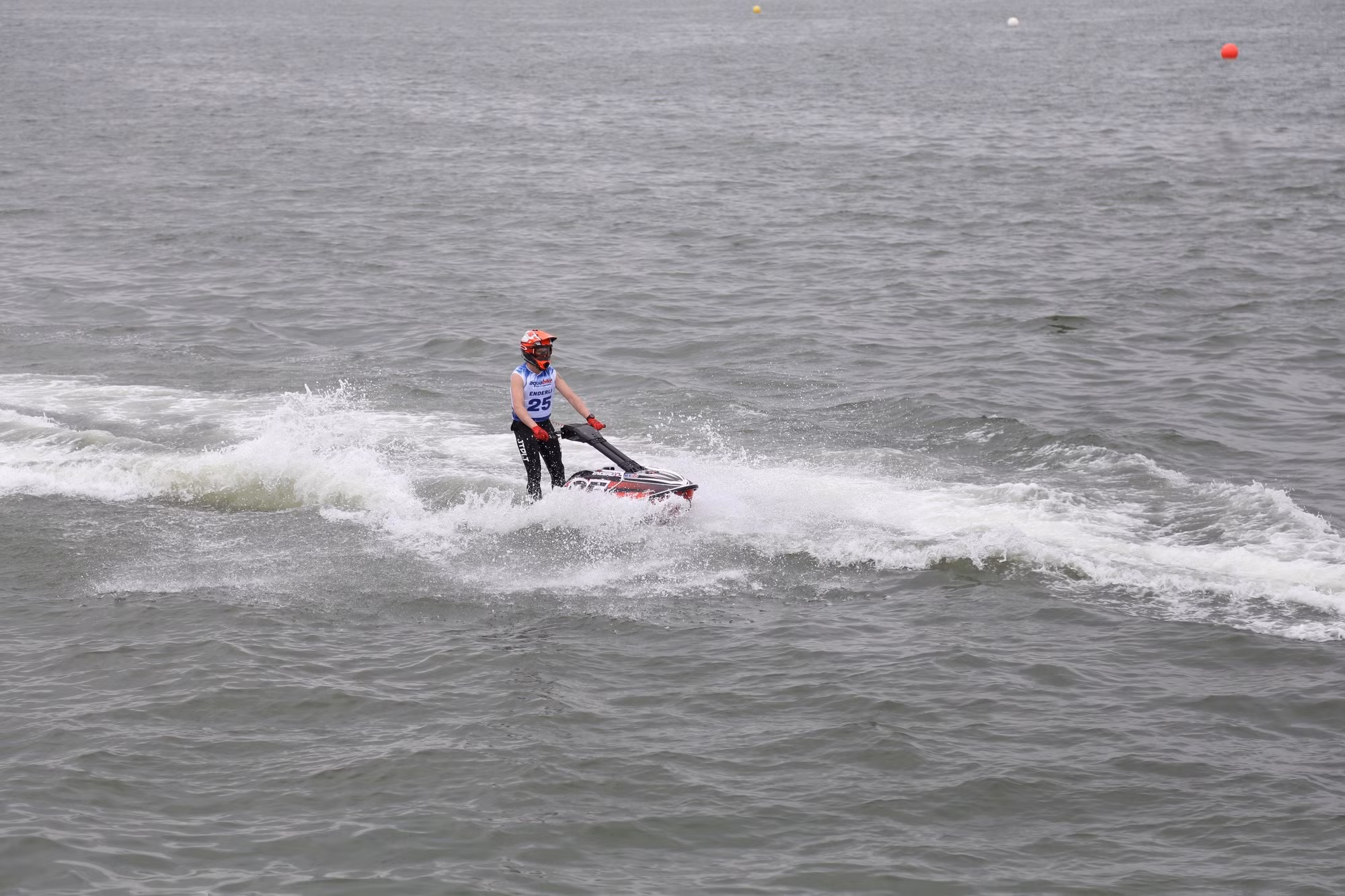 62 tay đua mô tô nước dự giải UIM-ABP Aquabike World Championship tại Quy Nhơn -0