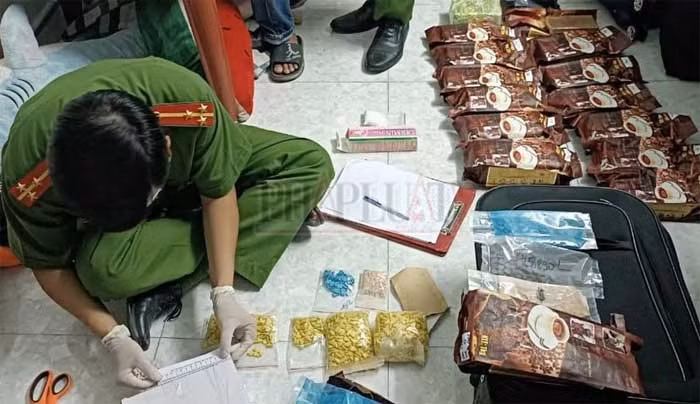Bóc gỡ đường dây ma túy xuyên biên giới -0