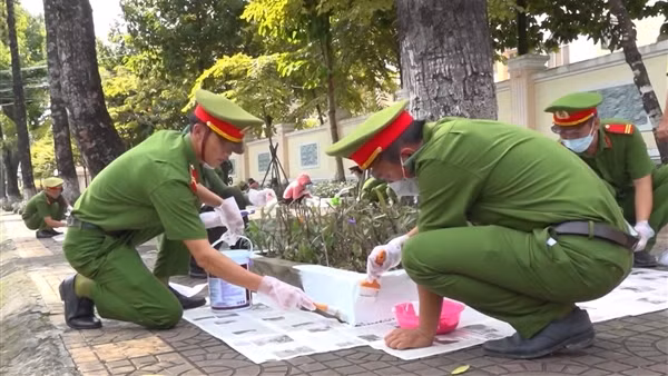Tuổi trẻ Công an chung sức vì cộng đồng