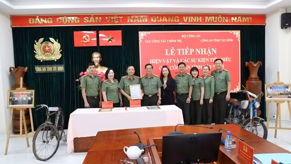 Bảo tàng CAND tiếp nhận nhiều hiện vật quý