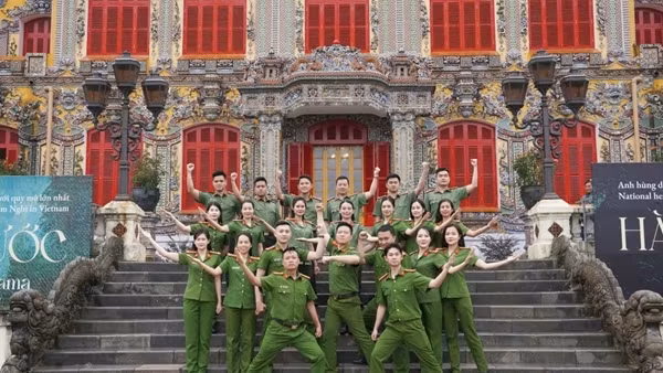 Hơn 1.100 CBCS, diễn viên tham gia Hội diễn nghệ thuật quần chúng CAND khu vực 3
