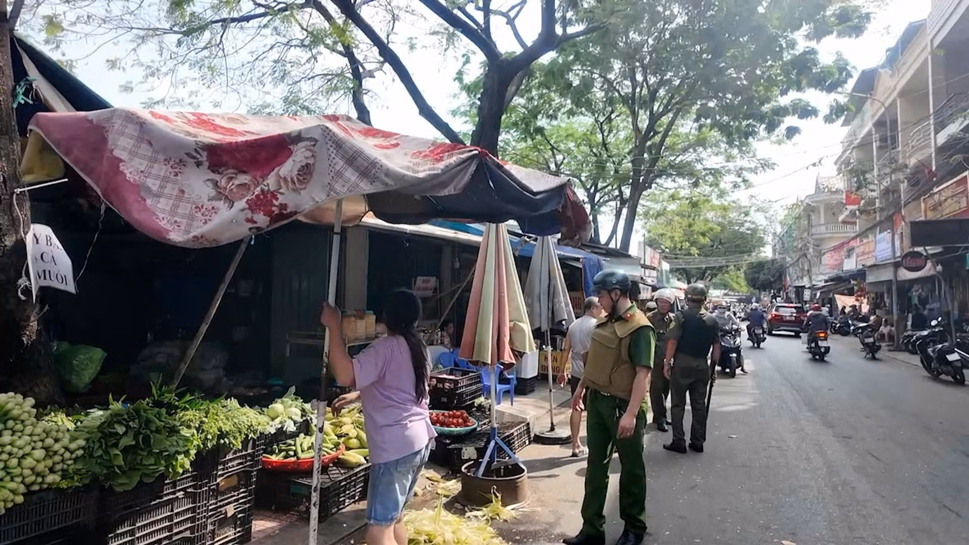 Nhiều hiệu quả tích cực từ chương trình “Cuối tuần đồng hành cùng Công an cơ sở” -3