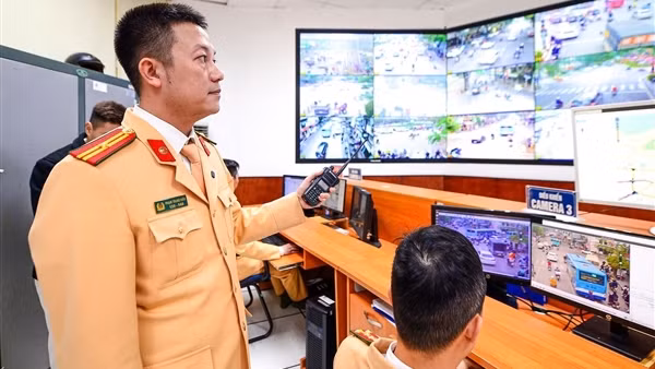 CSGT phạt nguội gần 600 ô tô ở Hà Nội tháng 3