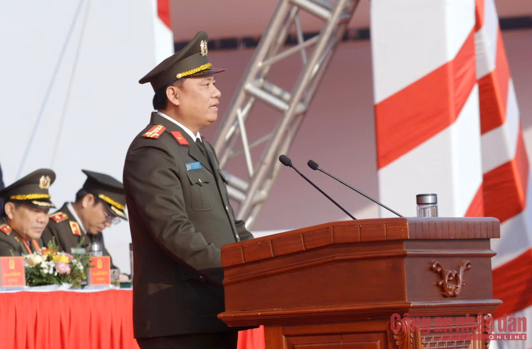 Lực lượng CAND quyết tâm bảo vệ tuyệt đối an toàn Đại hội XIV của Đảng -0