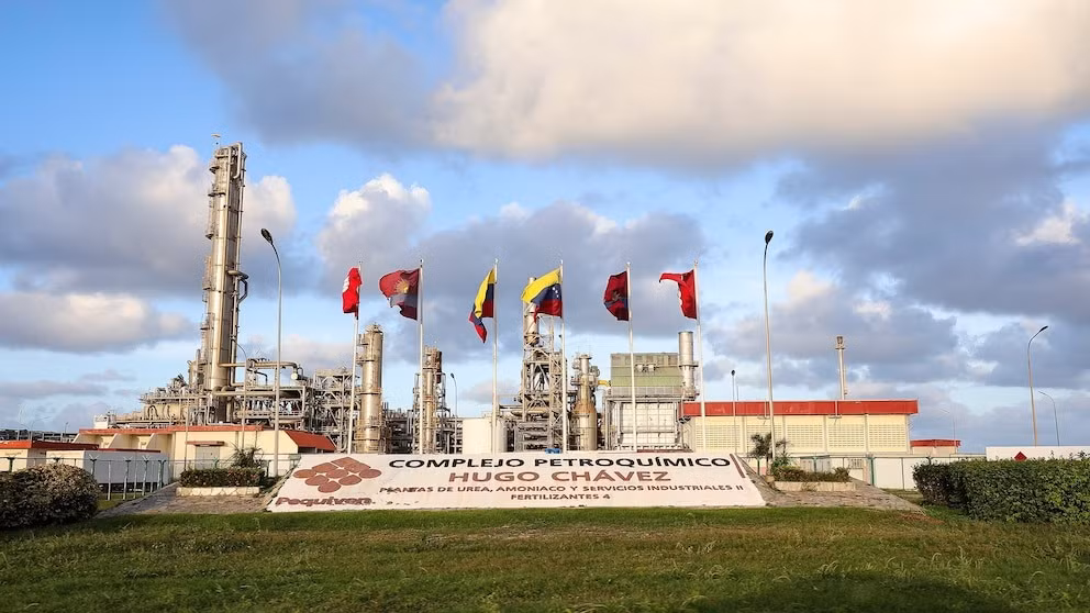 Động thái bất ngờ của Tổng thống Trump với doanh thu dầu Venezuela -0