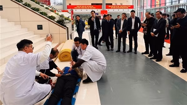 Diễn tập đảm bảo công tác y tế phục vụ Đại hội Đại biểu toàn quốc lần thứ XIV của Đảng