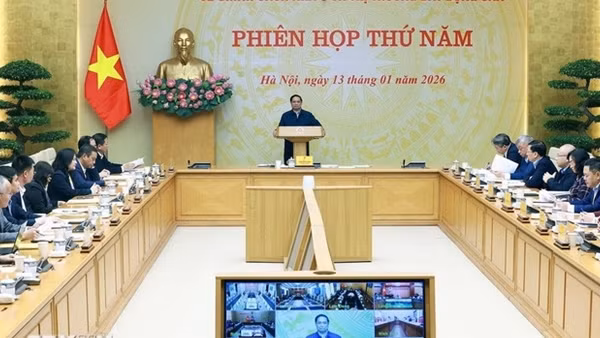 Thủ tướng Phạm Minh Chính: Kéo giảm giá nhà ở phù hợp với thực tế