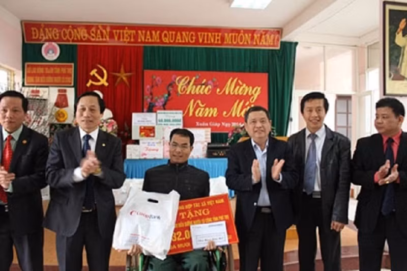 Dành hơn 449 tỷ đồng tặng quà người có công dịp Tết Giáp Thìn 2024 -0