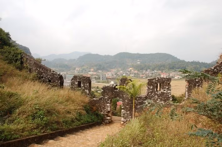 thành nhà mạc ở lạng sơn.jpg -0