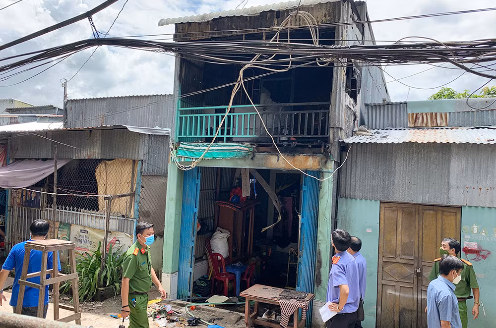 Nghi án phóng hỏa giết người vì ghen tuông -0