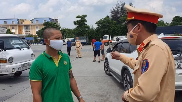 Ô tô tông xe máy, 2 người tử vong tại chỗ ảnh 3