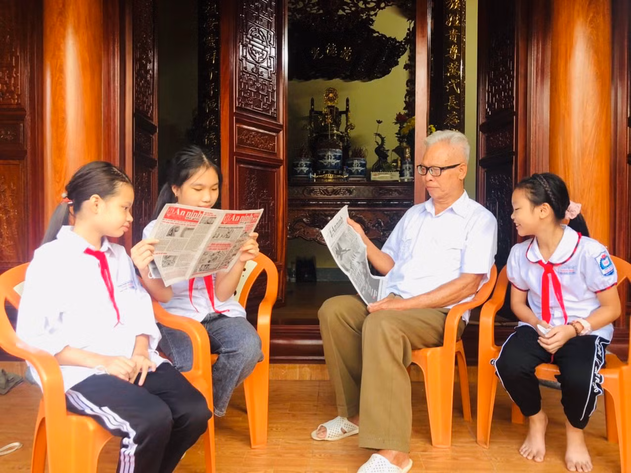 Có một độc giả đặc biệt &nbsp;của An ninh Thế giới -0