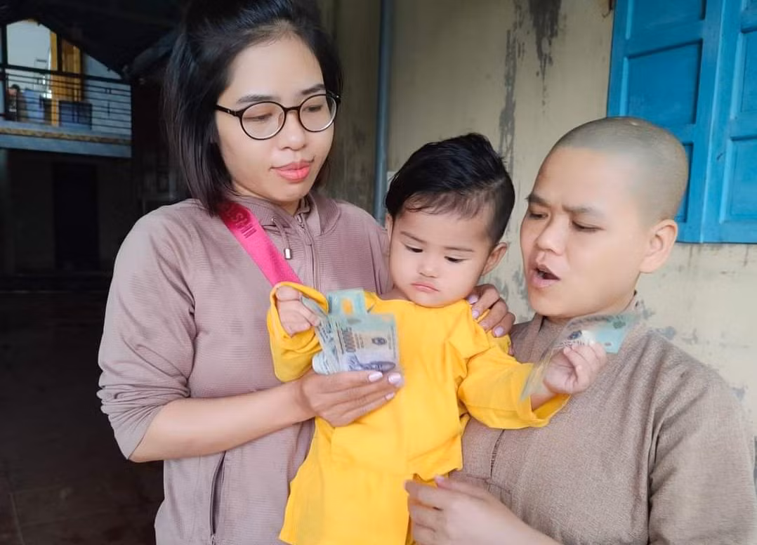 Đã xác định được đối tượng vượt đèn đỏ, gây TNGT -0