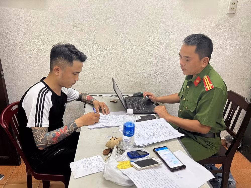 Bắt đối tượng cho vay lãi suất lên đến 365%/năm -0
