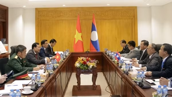 Tăng cường hợp tác giữa Ủy ban Quốc phòng và An ninh hai nước Việt Nam - Lào