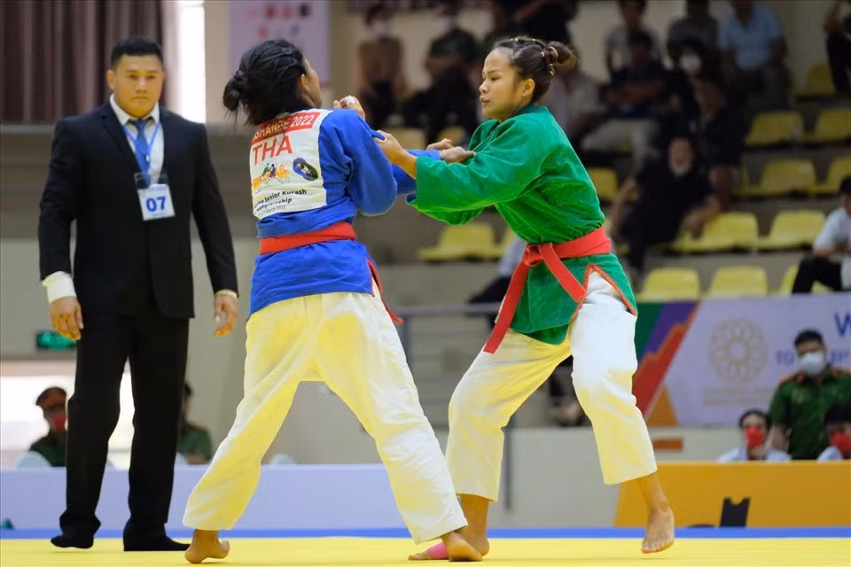 Nhà vô địch SEA Games nhận tin buồn sau thành tích lịch sử -0