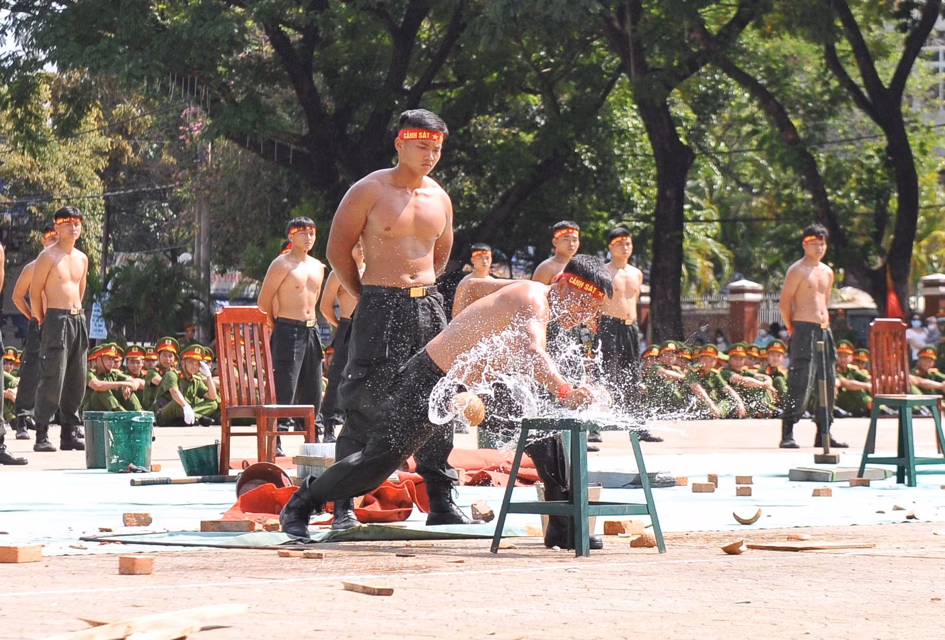 Khai mạc Hội thi điều lệnh, bắn súng, võ thuật CAND -1