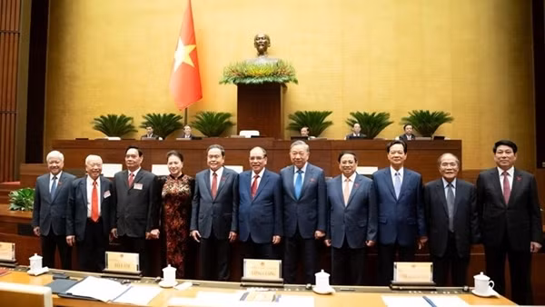 Kỳ họp không chỉ tổng kết nhiệm kỳ mà còn là bước khởi đầu thời kỳ phát triển mới