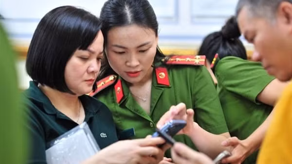 Tích hợp tiện ích EVN vào VNeID để giảm thủ tục giấy tờ