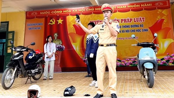 Xây dựng văn hóa giao thông và ý thức pháp luật học đường