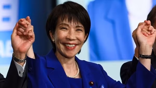 Thủ tướng Phạm Minh Chính chúc mừng tân Thủ tướng Nhật Bản