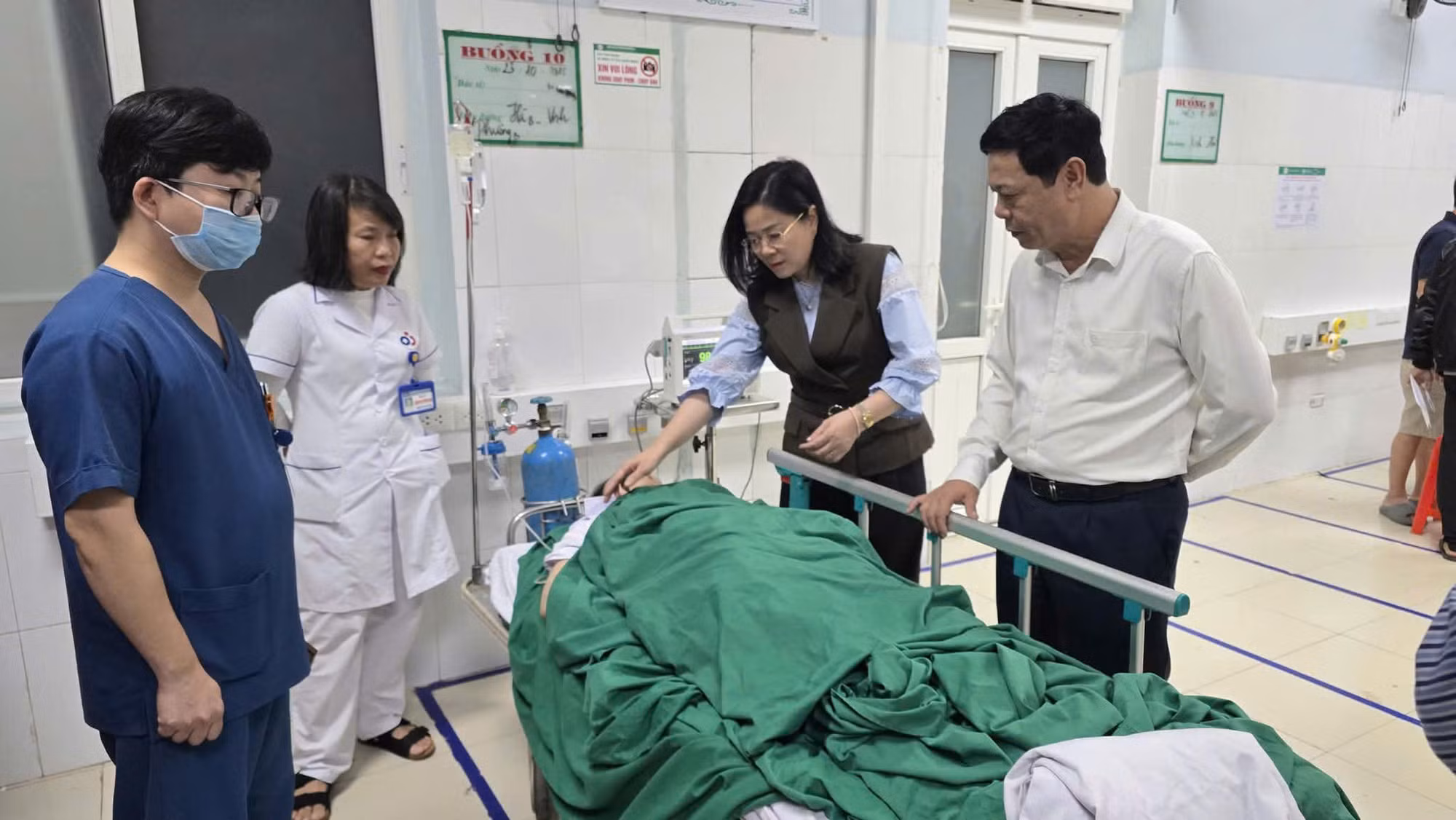 Thông tin mới nhất về vụ đối tượng dùng dao đâm nhiều người bị thương tại Bệnh viện Sản Nhi Nghệ An -0