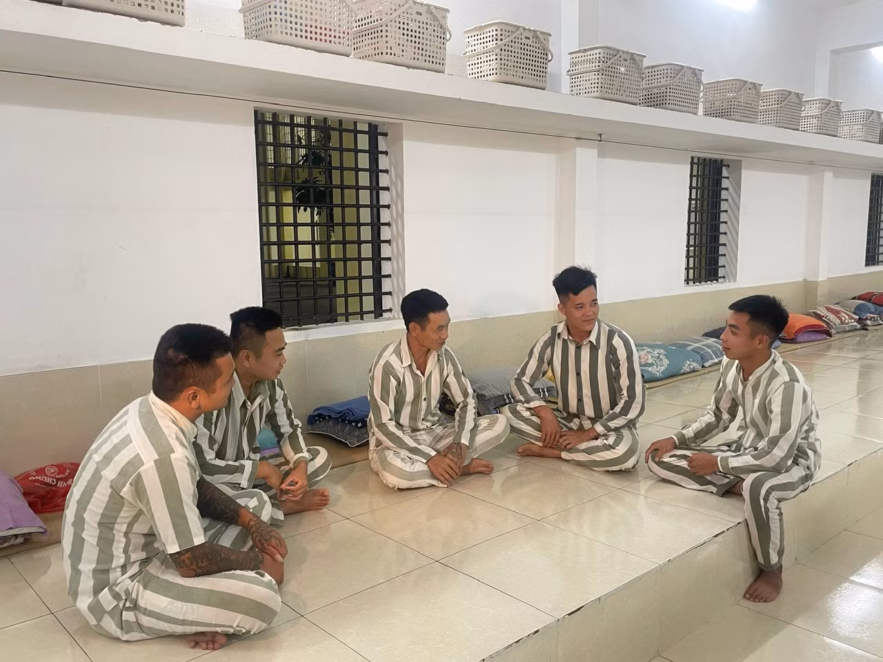 chào nhau.jpg -0