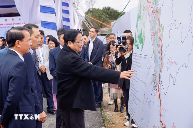Thủ tướng: Triển khai dự án đường dây 500kV Lào Cai-Vĩnh Yên với yêu cầu 