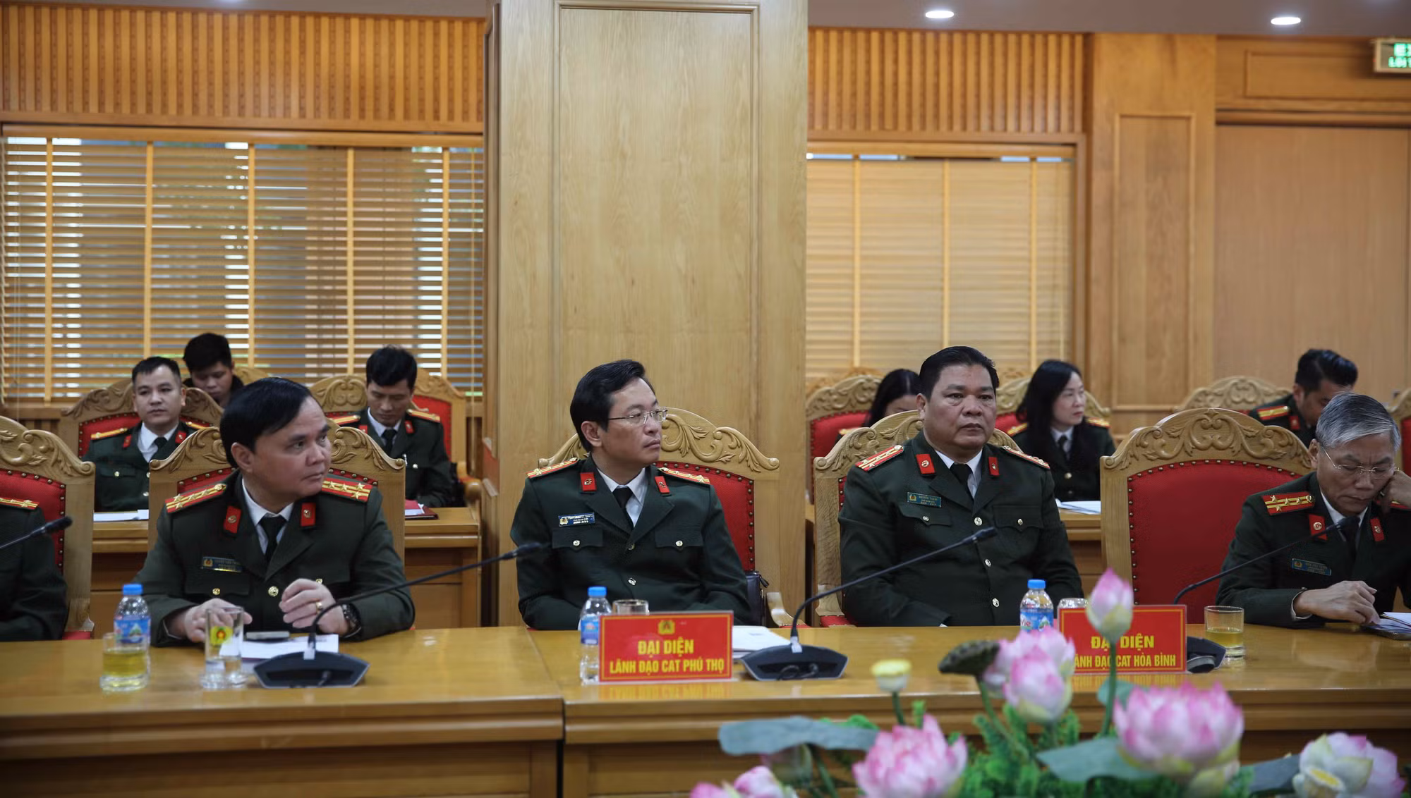 Làm sáng tỏ các thành tựu và vấn đề của văn học nghệ thuật CAND sau nửa thế kỷ -0