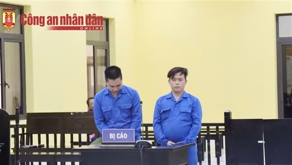 Phạt 44 năm tù 2 kẻ cướp tài sản, hiếp dâm