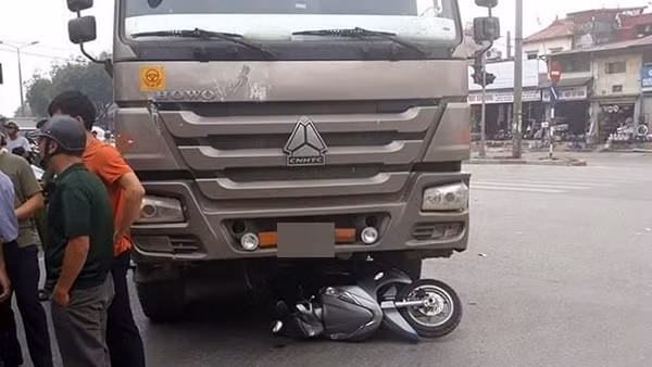 Tìm nhân chứng vụ tai nạn giao thông