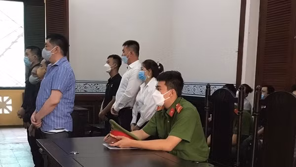 Băng nhóm mở công ty buôn lậu xuyên quốc gia lãnh án