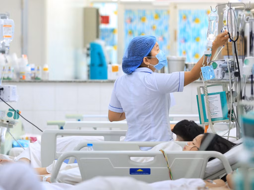 Bác sĩ cảnh báo nhiều bệnh nhi tái mắc sốt xuất huyết 2-3 lần -0