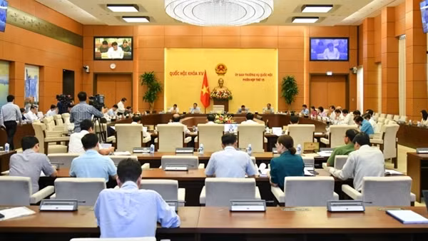 Chủ tịch Quốc hội: Cấp phó mà nay anh này, mai anh khác tiếp dân thì vụ việc có liên tục được không?