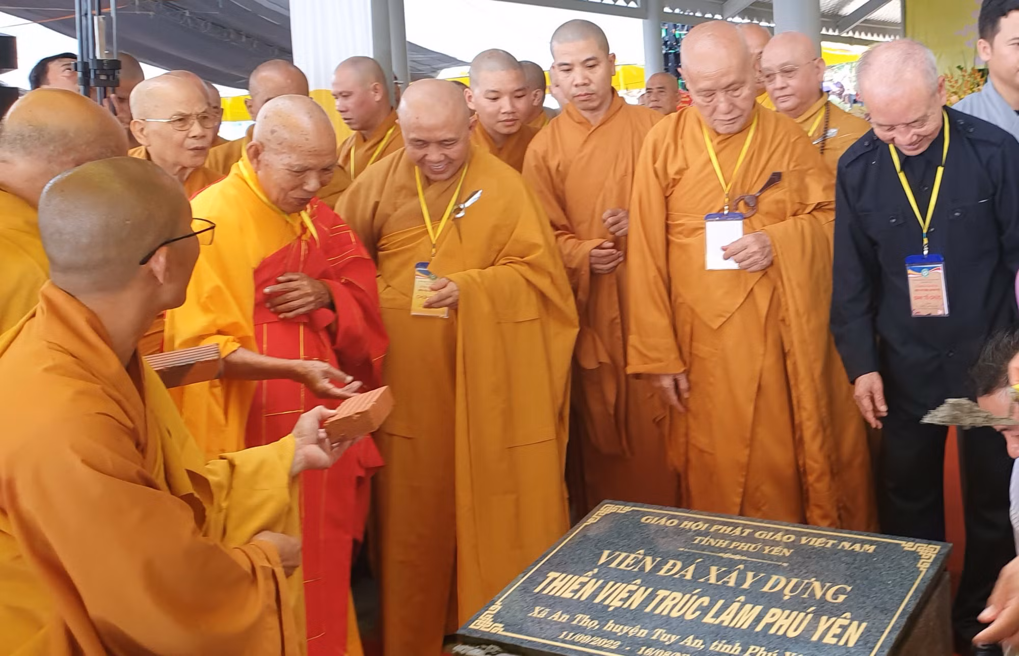  Công bố quyết định thành lập và đặt đá xây dựng Thiền viện Trúc Lâm Phú Yên -0