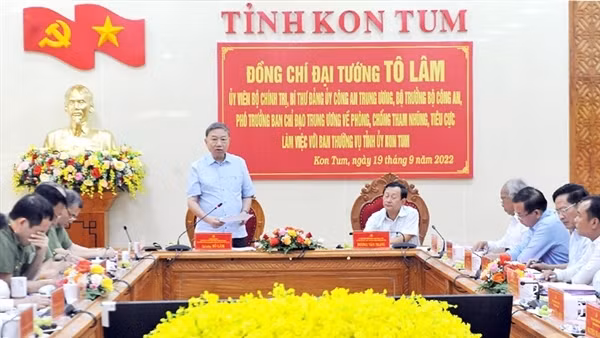 Phòng, chống tham nhũng, tiêu cực với phương châm “ngăn chặn từ gốc, phát hiện từ sớm, xử lý từ đầu"